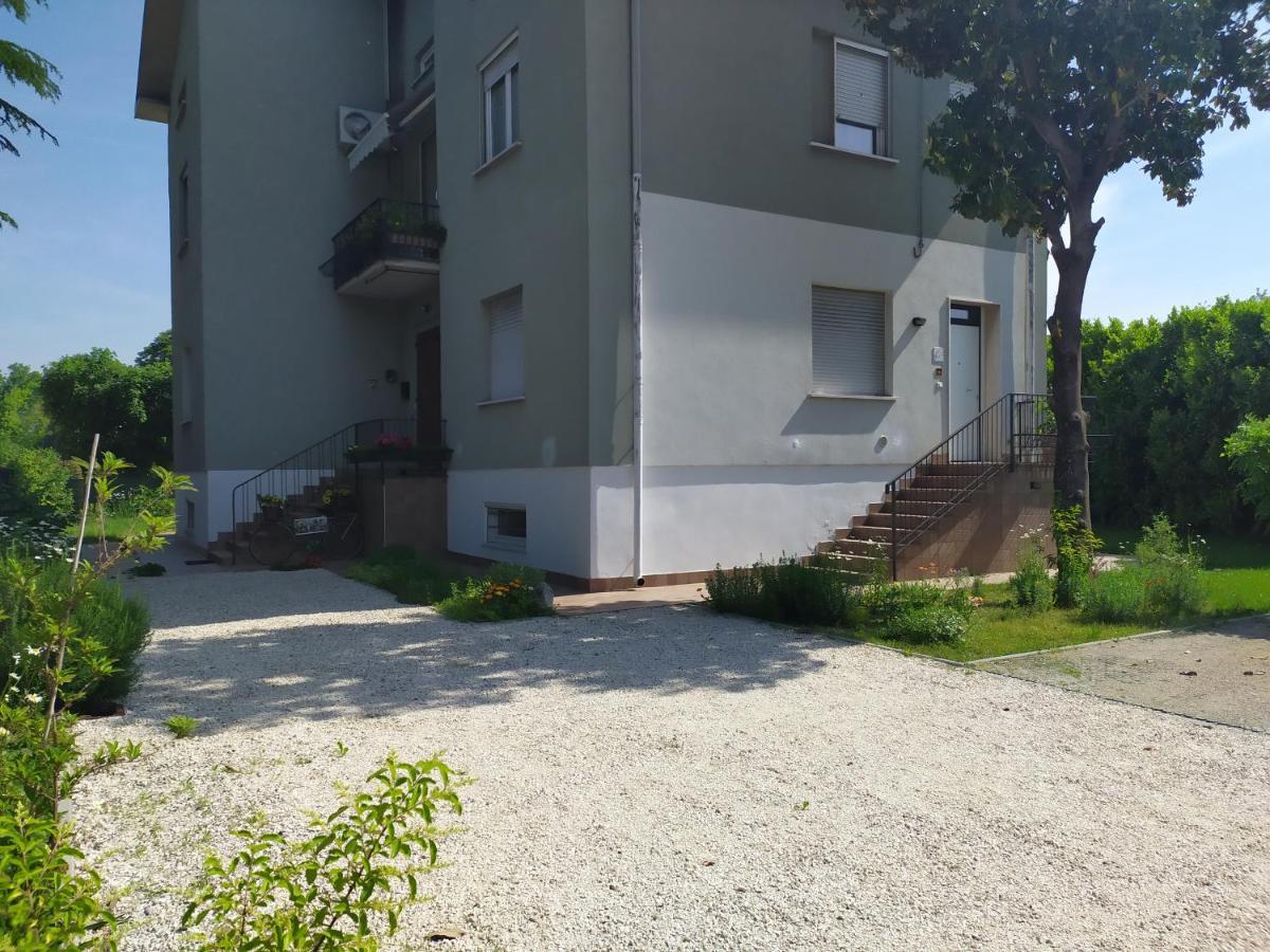 Casa Vacanze I Giardini Di Marzo San Giorgio di Mantova Екстериор снимка